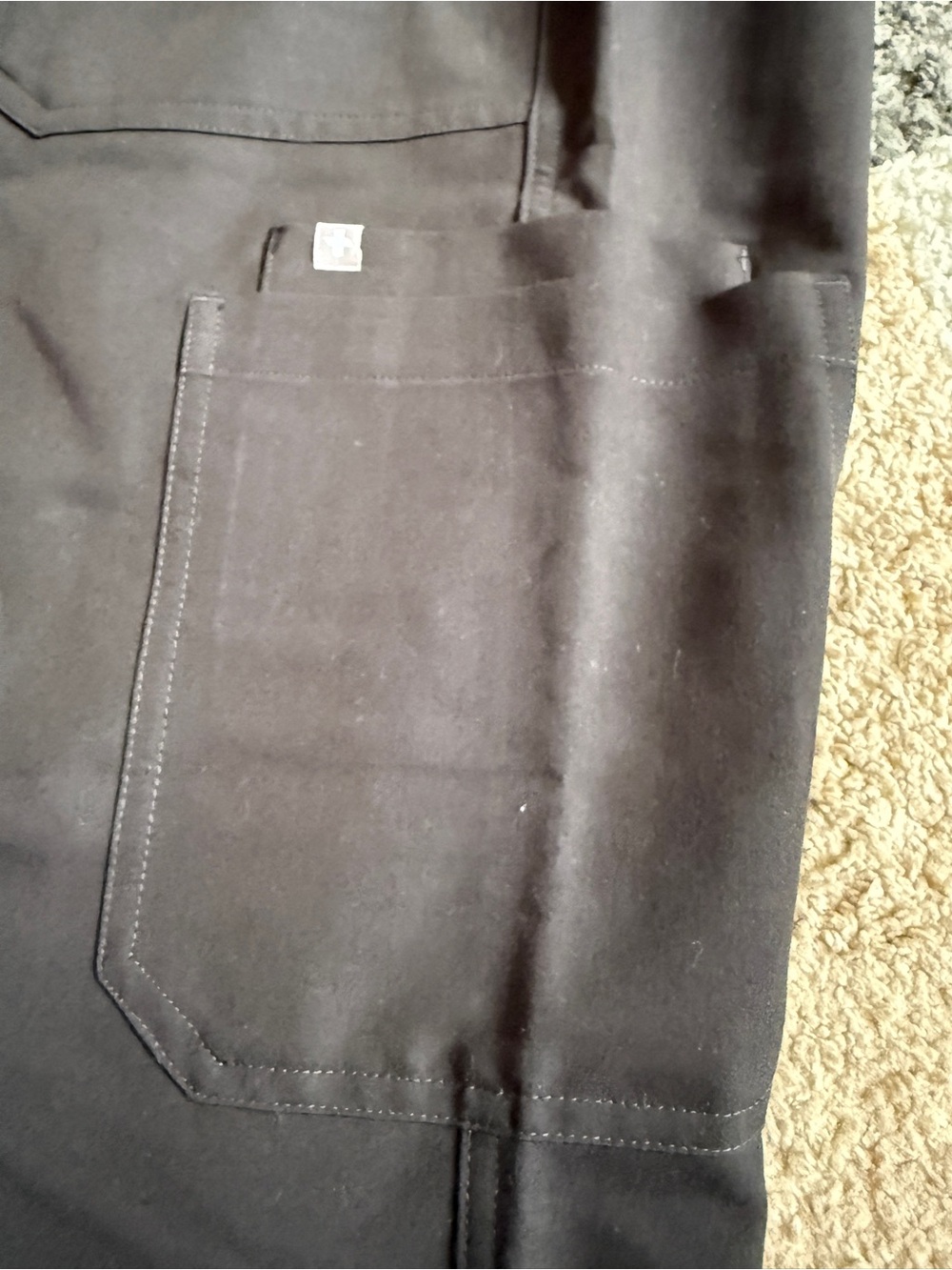 FIGS Men’s Cairo Cargo Black Drawstring Scrub Medium Pants Technical Collection - Picture 5 of 9
